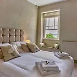 The Commodore Hotel Grange-over-Sands