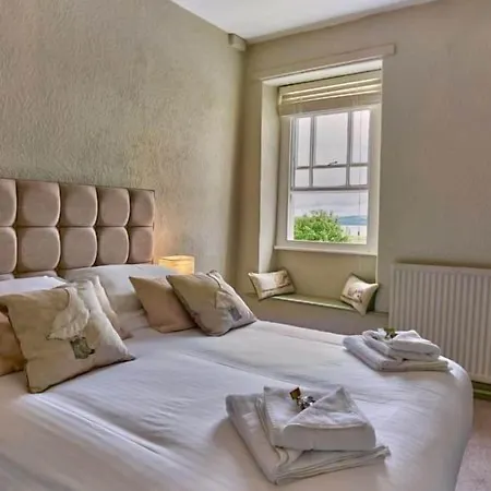 The Commodore Hotel Grange-over-Sands