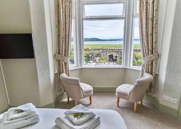 Szálloda The Commodore Grange-over-Sands