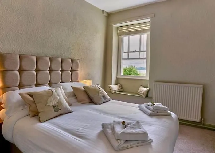 The Commodore Hotel Grange-over-Sands