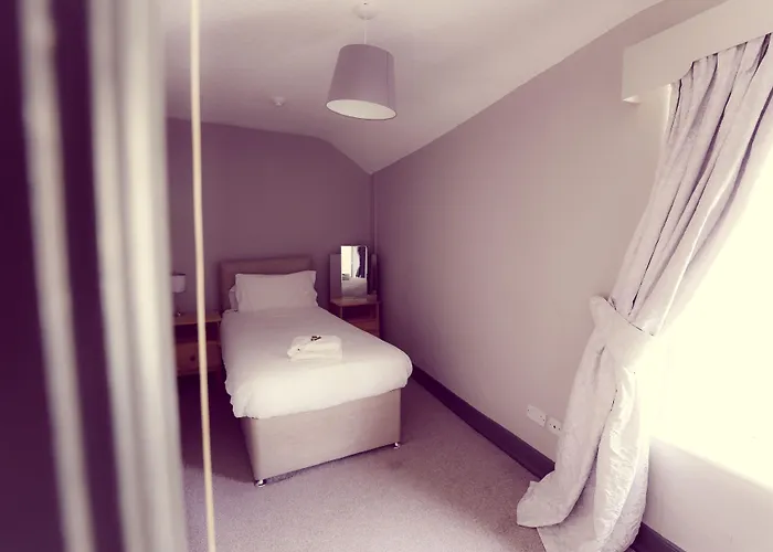 Hotel The Commodore *